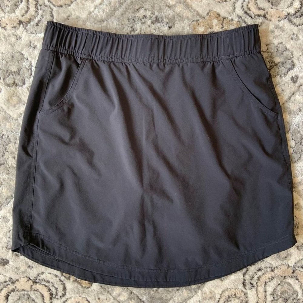 Eddie Bauer black departure skort womens medium